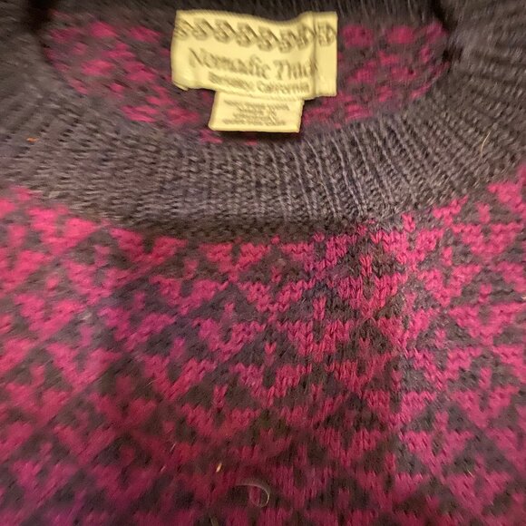 Nomadic Traders 100% pure wool fair isle style pattern sweater magenta pink navy - Picture 4 of 4